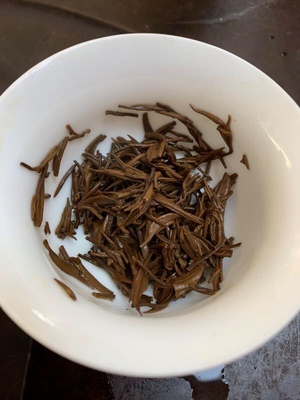 金骏眉茶叶颜色发黄(金骏眉茶叶是黄色的吗) 第2张